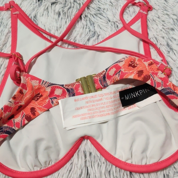 MINKPINK ROSEWATER HIGH NECK BIKINI TOP SIZE SMALL - Picture 8 of 8